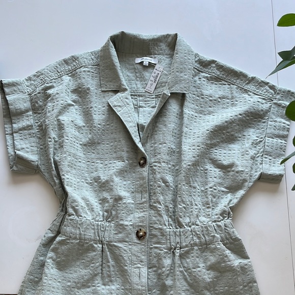 🚫SOLD NWT Maxwell Seersucker Camp Romper Sage Green - Picture 2 of 6